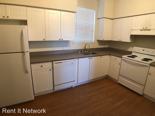 Building Photo - 4 br, 2.5 bath House - 4008 Majesty Palm Ct