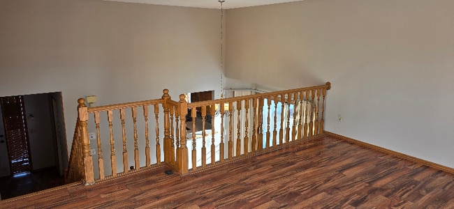 Building Photo - 9231 Queens Garden N