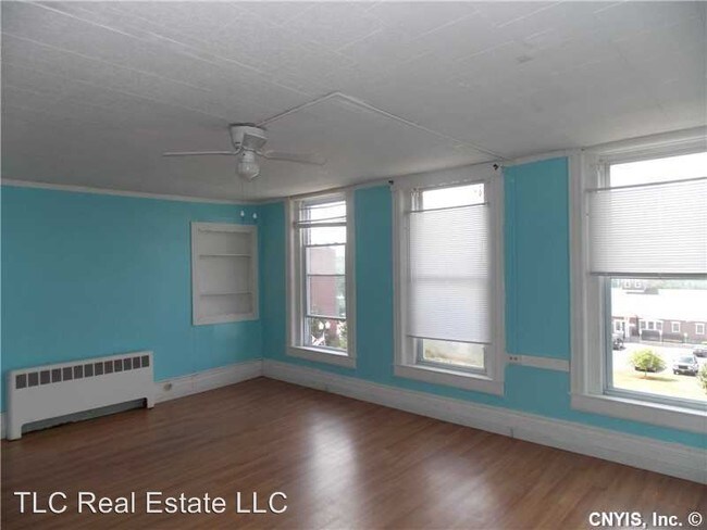 Building Photo - 268 State St