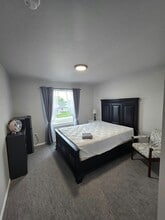 Building Photo - 672 S Blackfoot