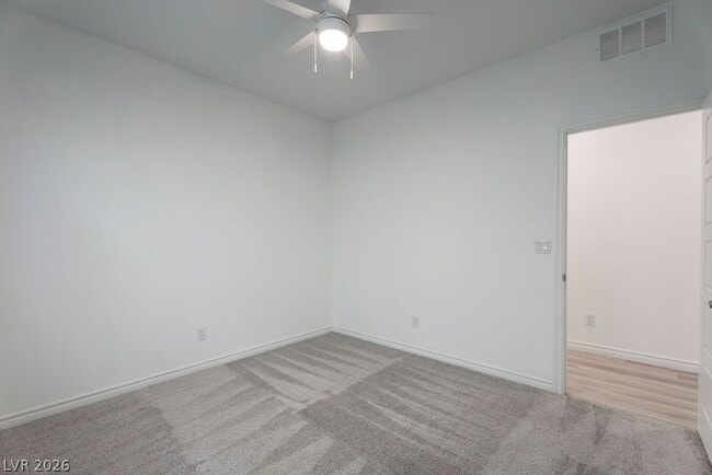 Foto del edificio - 6822 Greensmen Ave
