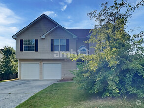 Building Photo - 445 Harvick Cir