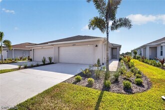 Building Photo - 20559 Hazelnut Ct S