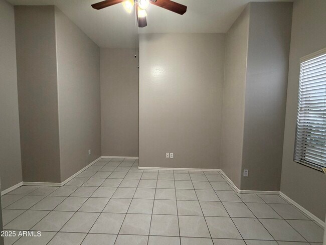 Foto del edificio - 231 E Krista Way