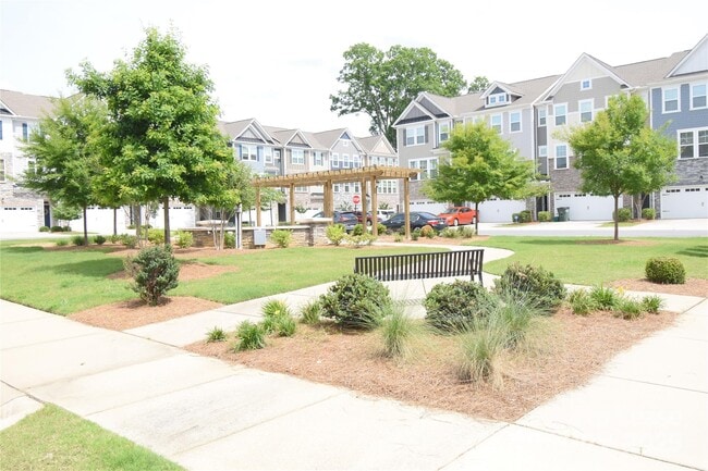 Building Photo - 12120 Ardrey Park Dr