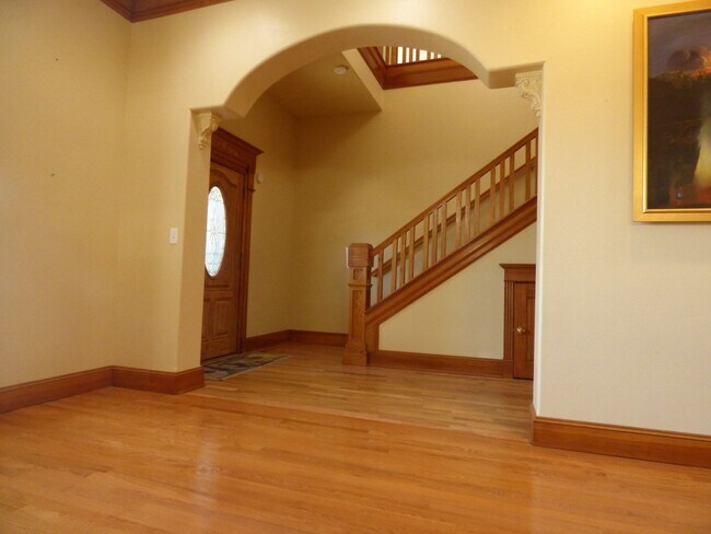 Foto del edificio - 4465 Countryside Ct NE