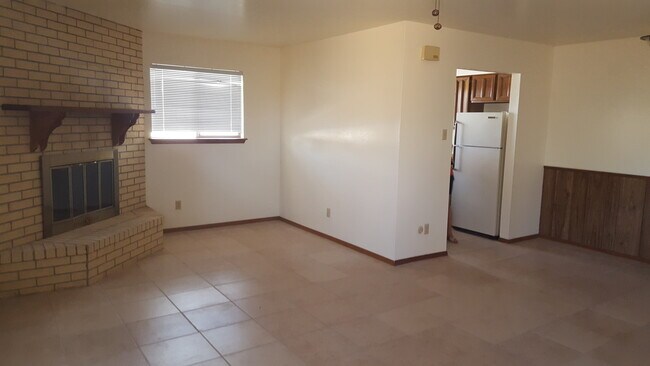 Building Photo - 2914 N Alhambra Dr
