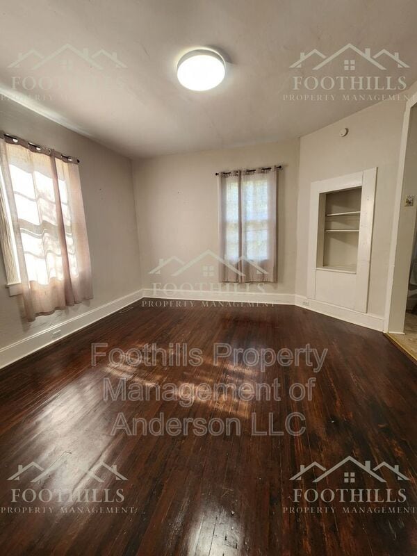 Foto del edificio - 37 Sirrine St