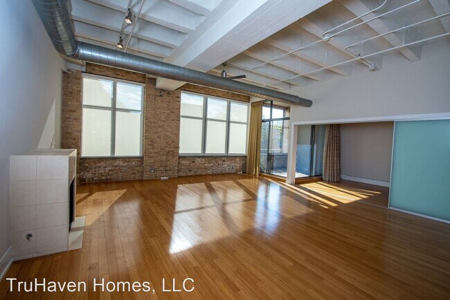 Building Photo - 1800 Ridge Ave