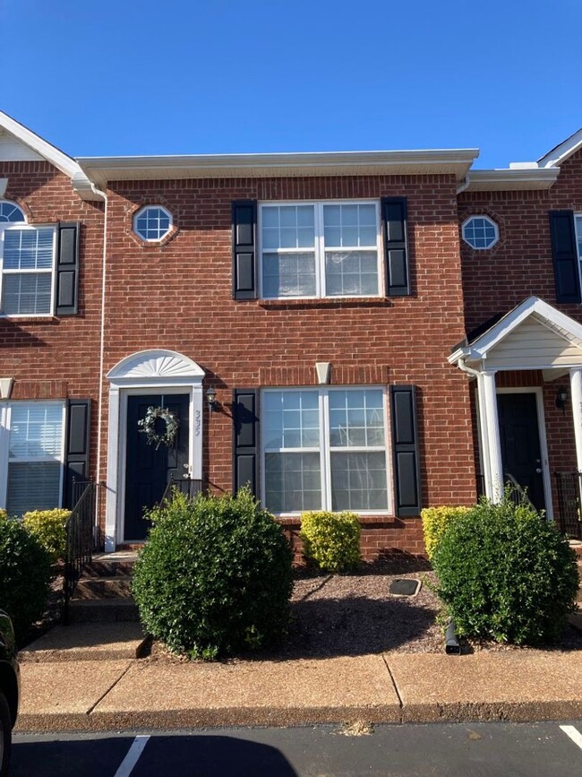 Building Photo - 335 Stewarts Landing Cir