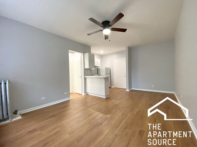 Foto del edificio - 4031 N Kenmore Ave