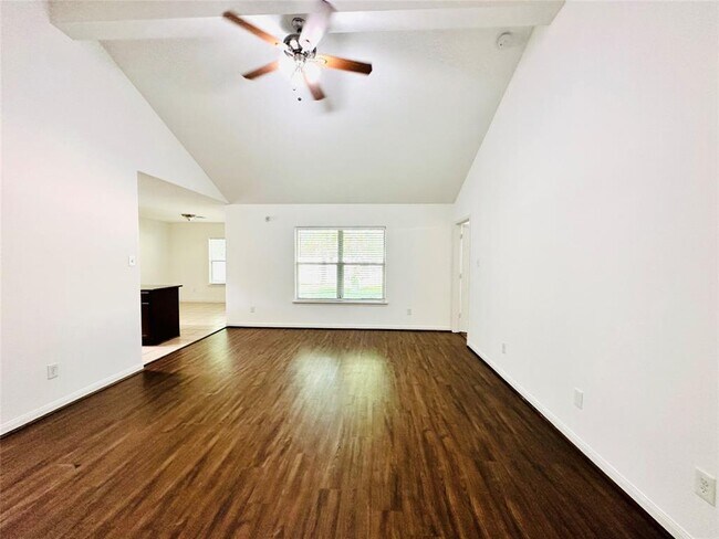 Foto del edificio - 38110 Sweetwater Cir