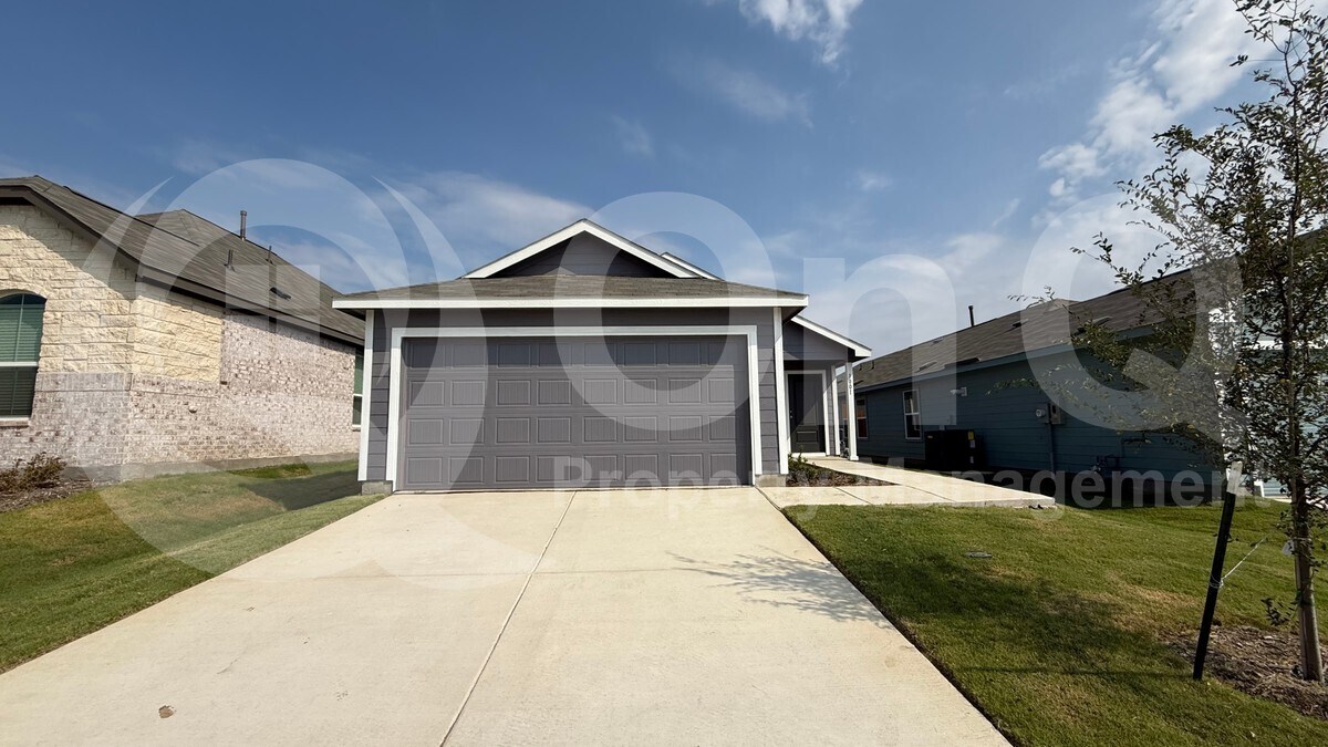 Foto principal - 1001 Raintree Rd