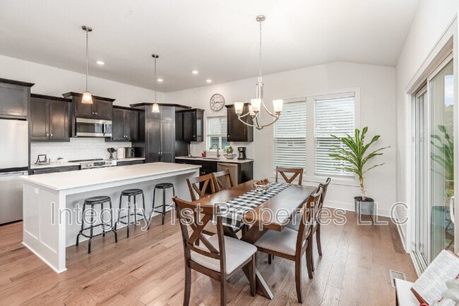 Foto del edificio - 7430 NW Chambers Ct