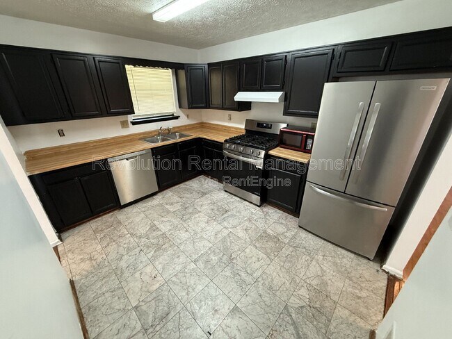 Building Photo - 6645 Smoke Ridge Dr