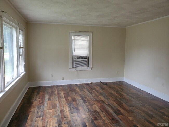Building Photo - 109 Merriwood Ave