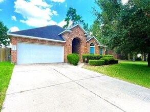 Building Photo - 1014 Spring Lakes Haven