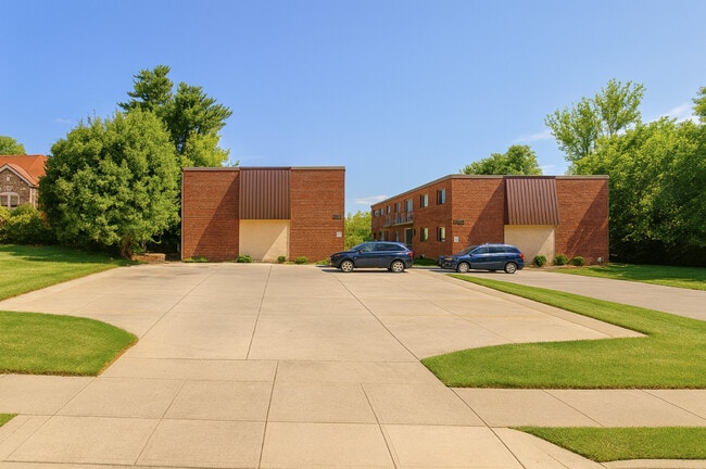 Building Photo - Westwood Apartments