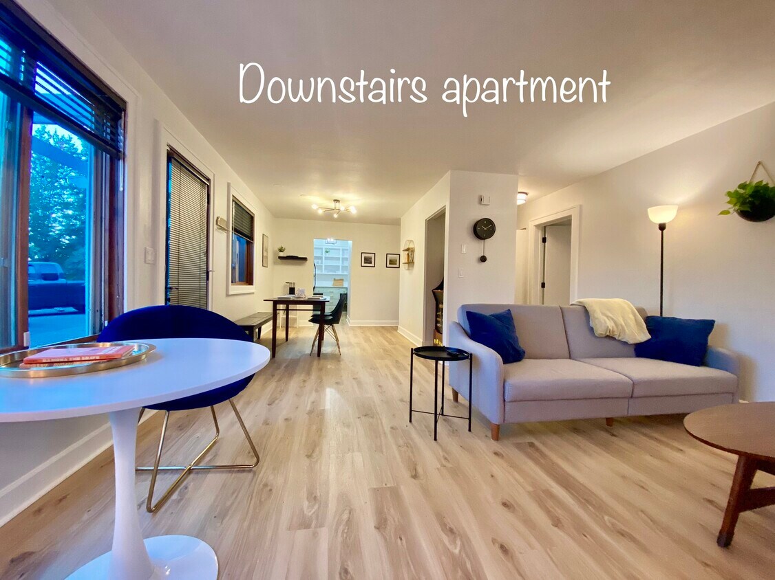 Foto principal - 210 E 3rd Ave