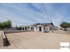 Building Photo - 4130 N Longview Ave
