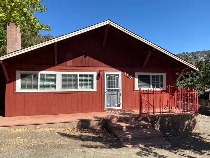 Primary Photo - Beautiful Pet Friendly Home