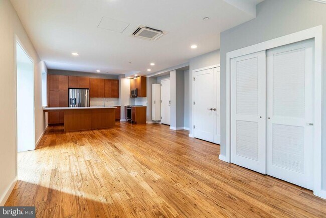 Foto del edificio - 7111 Germantown Ave