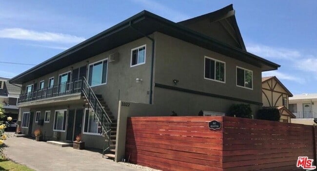 Foto del edificio - 3322 Atwater Ave