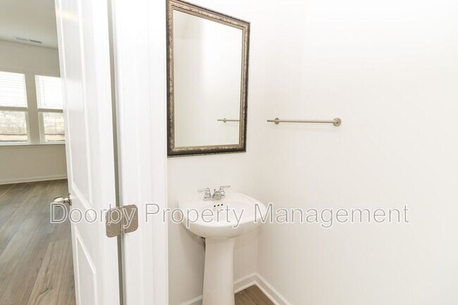 Building Photo - 115 Saddlebred Wy