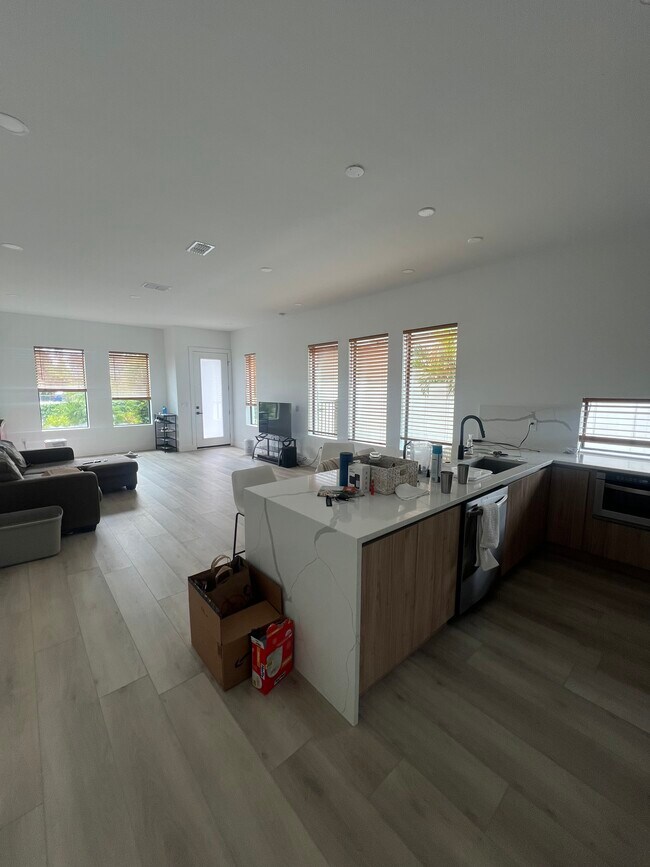 Foto del edificio - 1627 9th Ave N