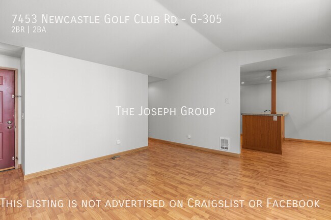 Building Photo - Renovated, top-floor 2 bed/2 bath in Newca...