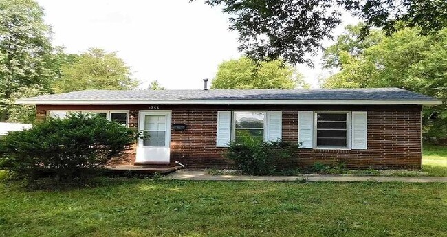 Foto del edificio - 1255 Rivercrest Dr