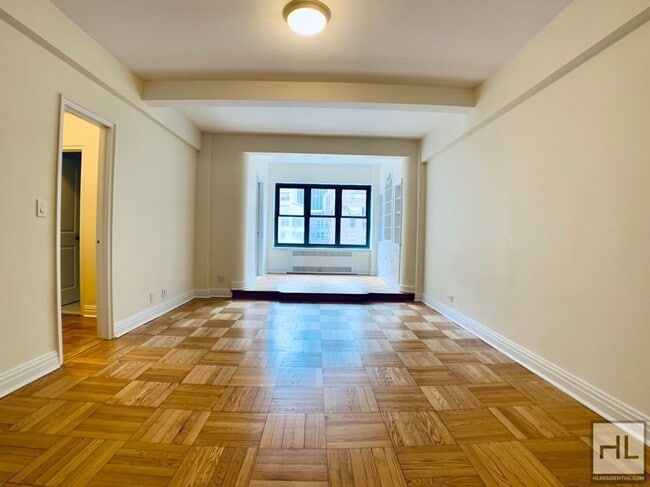 Building Photo - EAST 56 STREET