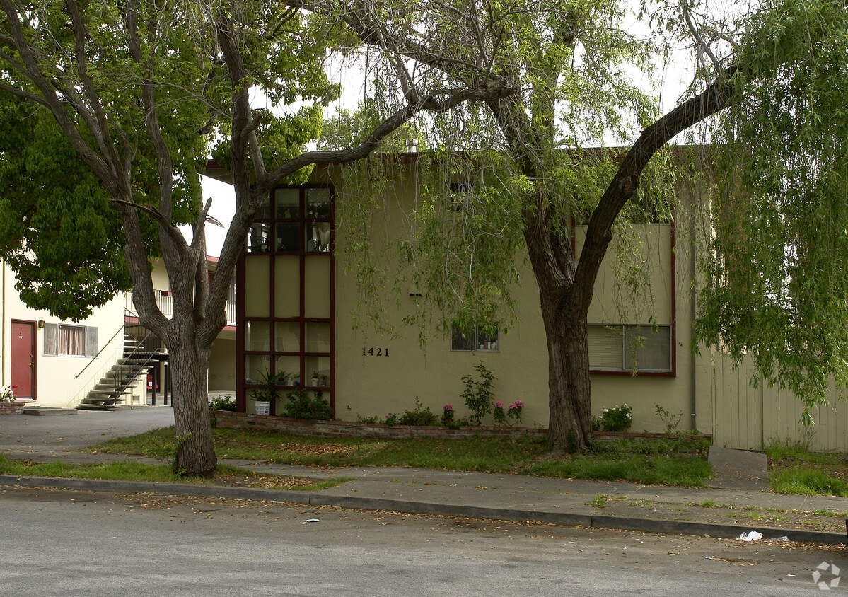 Building Photo - 1421 Ebener St