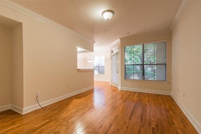 Building Photo - 3777 Peachtree Rd NE