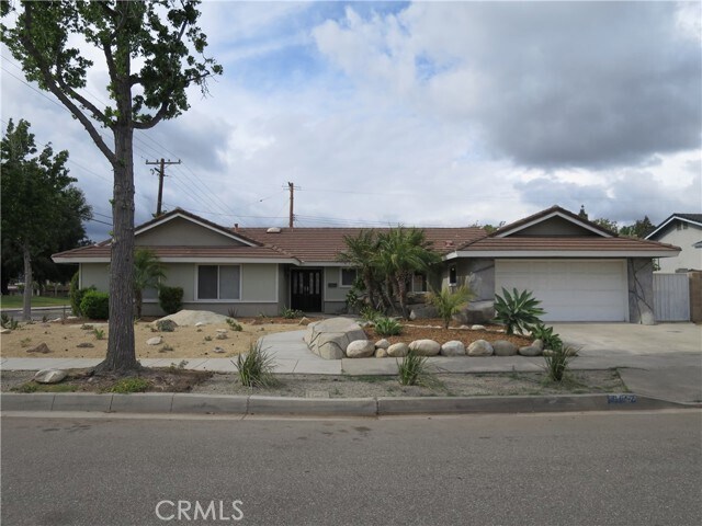Primary Photo - 511 E Buckeyewood Ave
