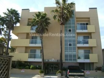 Primary Photo - 15 Outrigger St