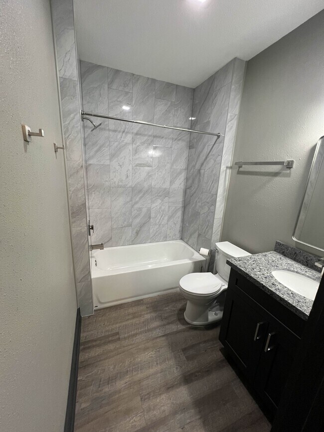 Foto del edificio - 1105 N Rusk St