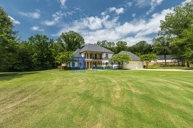 Foto del edificio - 5 Bed/3.5 Bath in New Castle of Madison