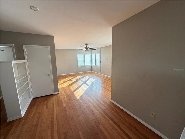 Foto del edificio - 321 Ribault Ave