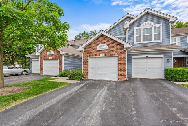 Building Photo - 8 Stonegate Ct