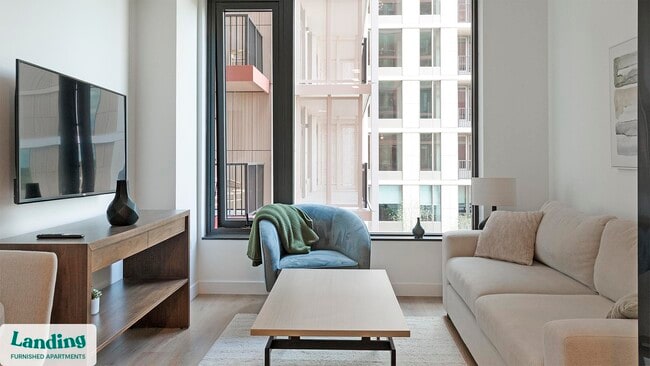 Building Photo - 632 Howard Rd SE