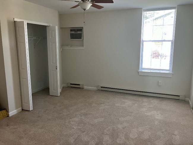 Building Photo - 315 Gravel Pike