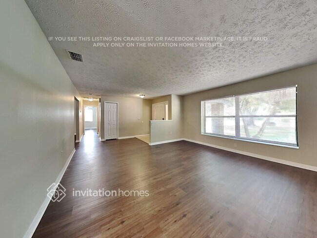 Building Photo - 906 Belle Timbre Ave