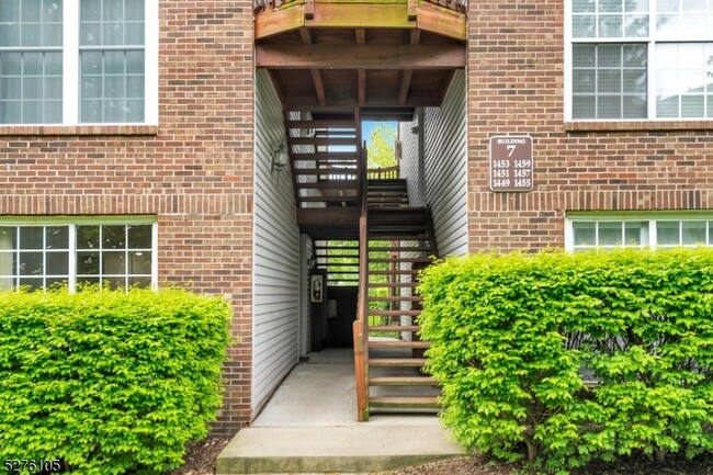Building Photo - 1449 Teresa Dr
