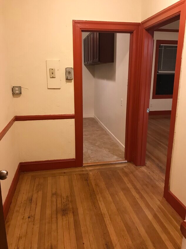 Primary Photo - 85 10th St