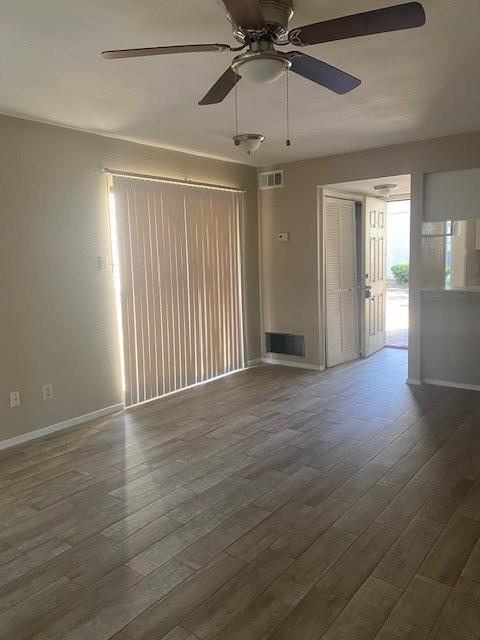 Building Photo - 15919 Golf Club Dr