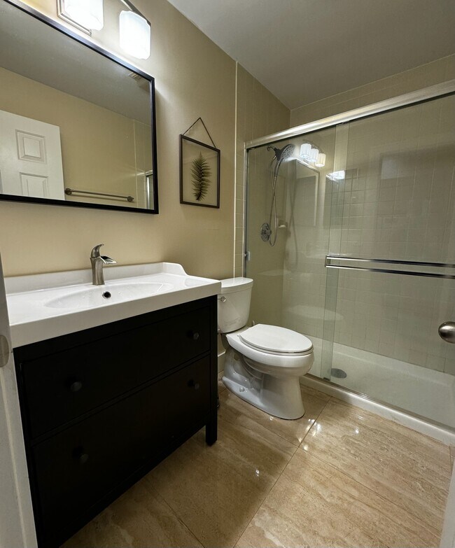 Foto del edificio - 5520 Coach House Cir