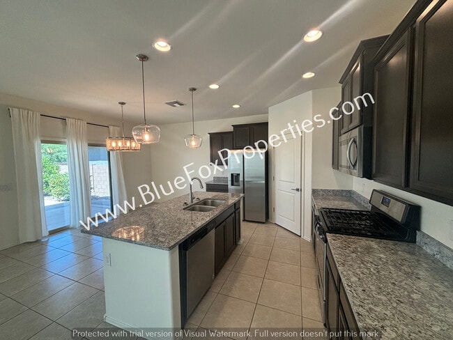 Building Photo - 7015 Vuelta Aguarachay