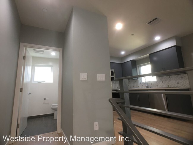 Foto del edificio - 1842 1/2-1823 N Van Ness Ave