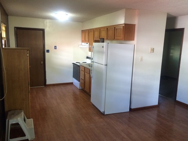 Foto del edificio - 100 Parkview Ln
